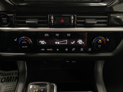 2025 Nissan Pathfinder SV 4WD