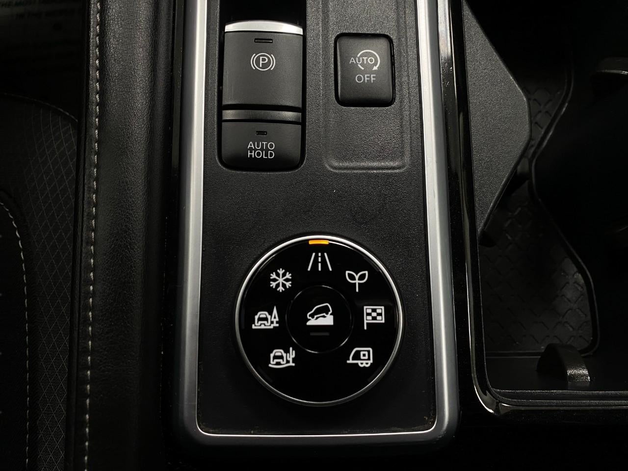 2025 Nissan Pathfinder SV 4WD