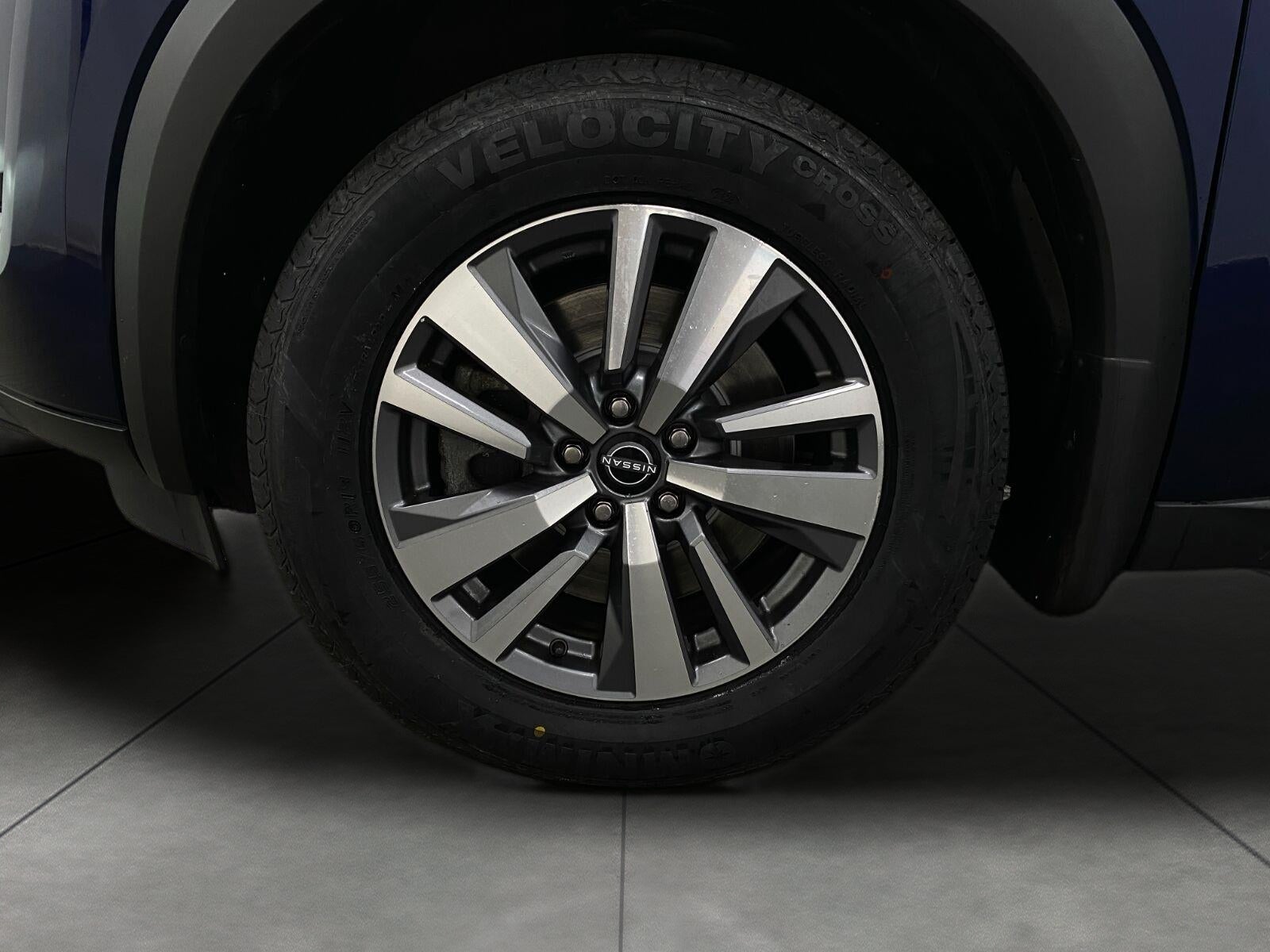 2023 Nissan Pathfinder SL 4WD