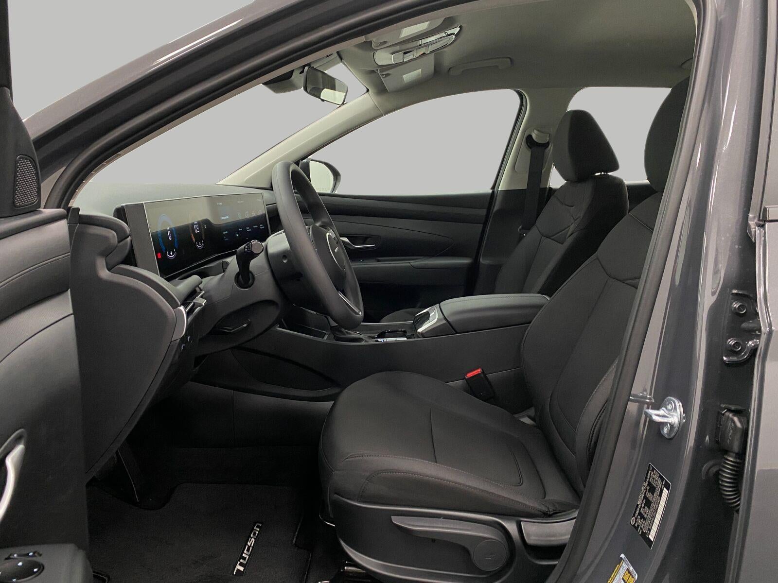 2026 Hyundai TUCSON SE AWD