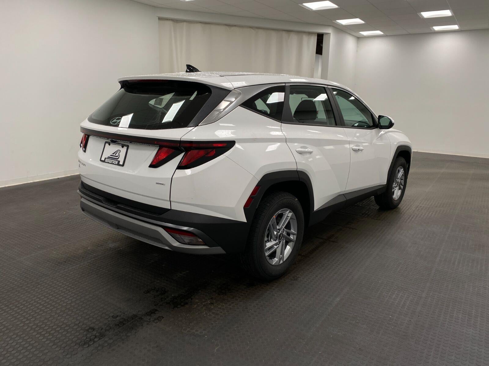 2026 Hyundai TUCSON SE AWD