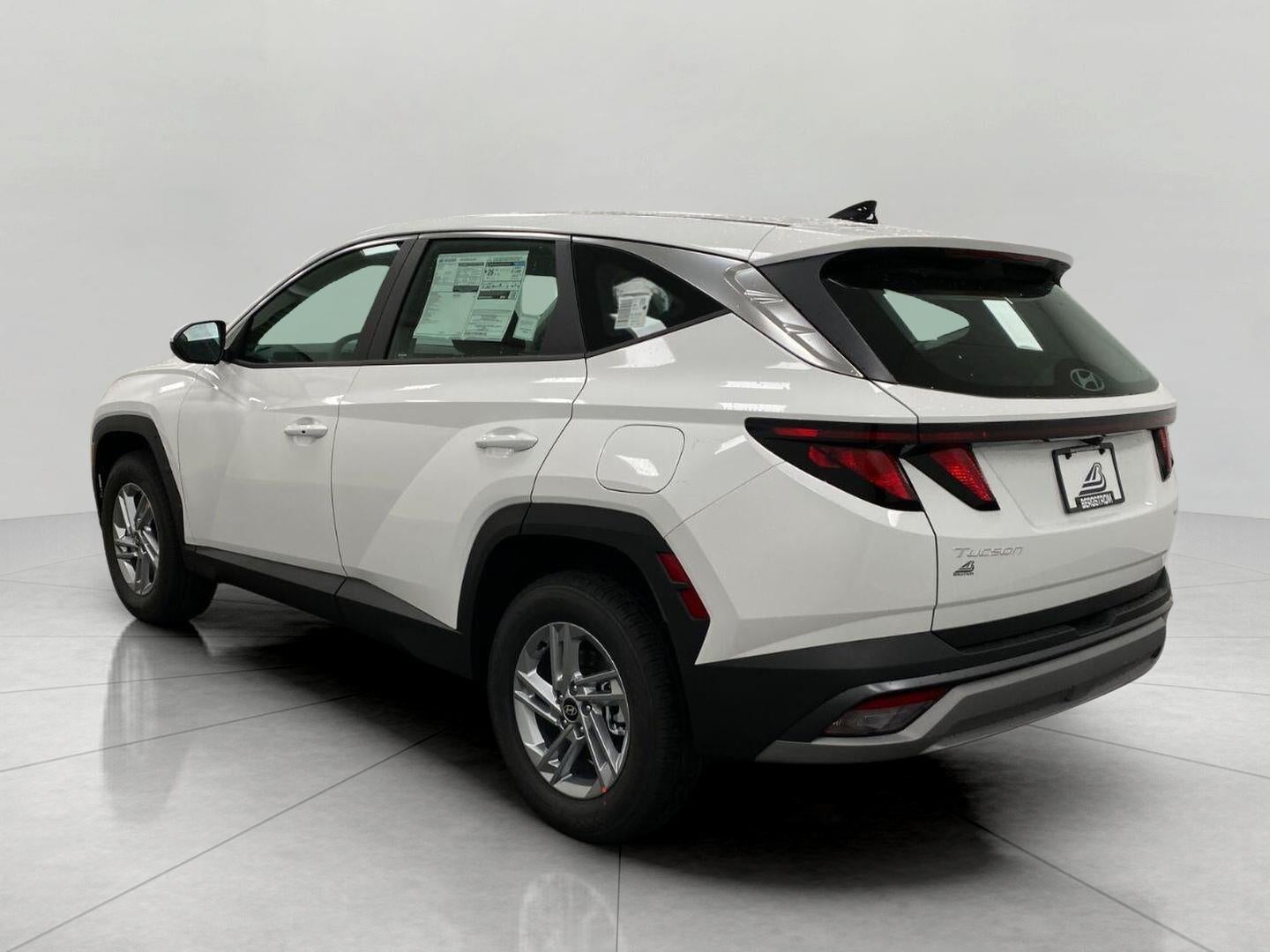 2026 Hyundai TUCSON SE AWD