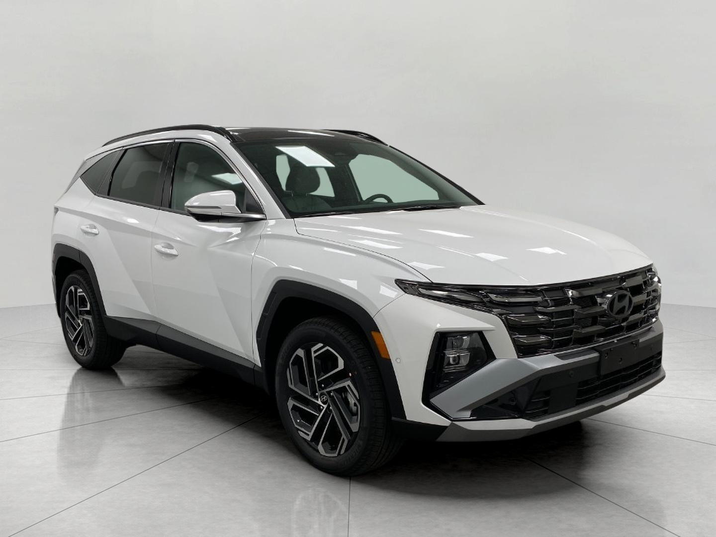 2026 Hyundai Tucson Limited AWD's photo
