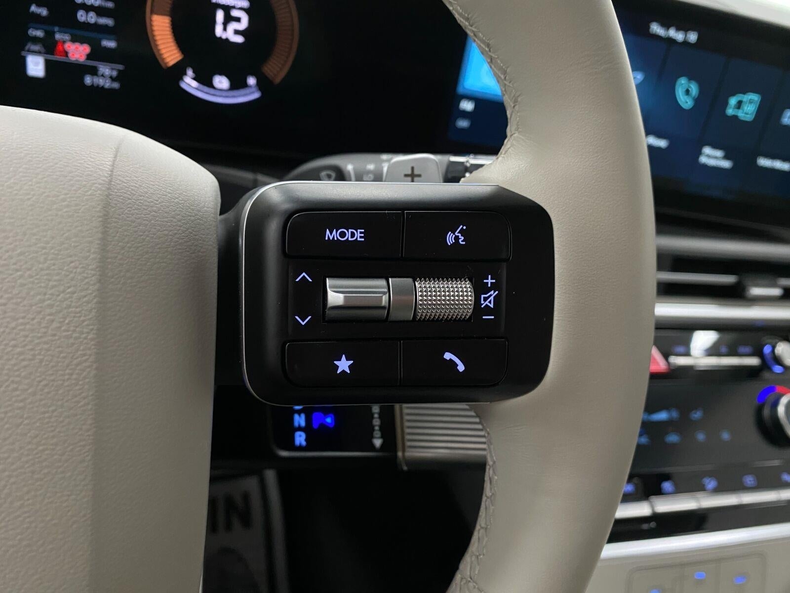 2026 Hyundai SANTA FE HYBRID SE AWD
