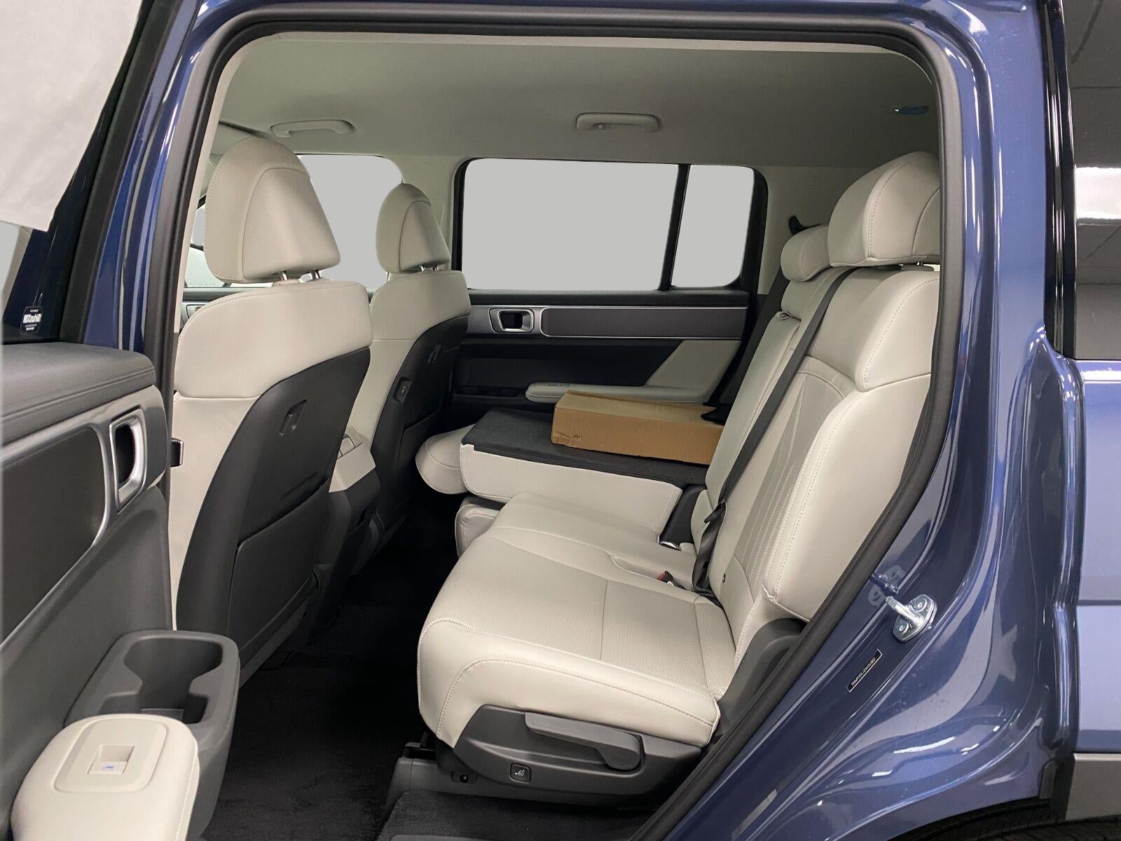2027 Hyundai SANTA FE HYBRID SEL
