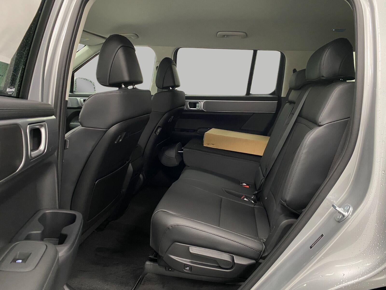 2027 Hyundai SANTA FE HYBRID SEL