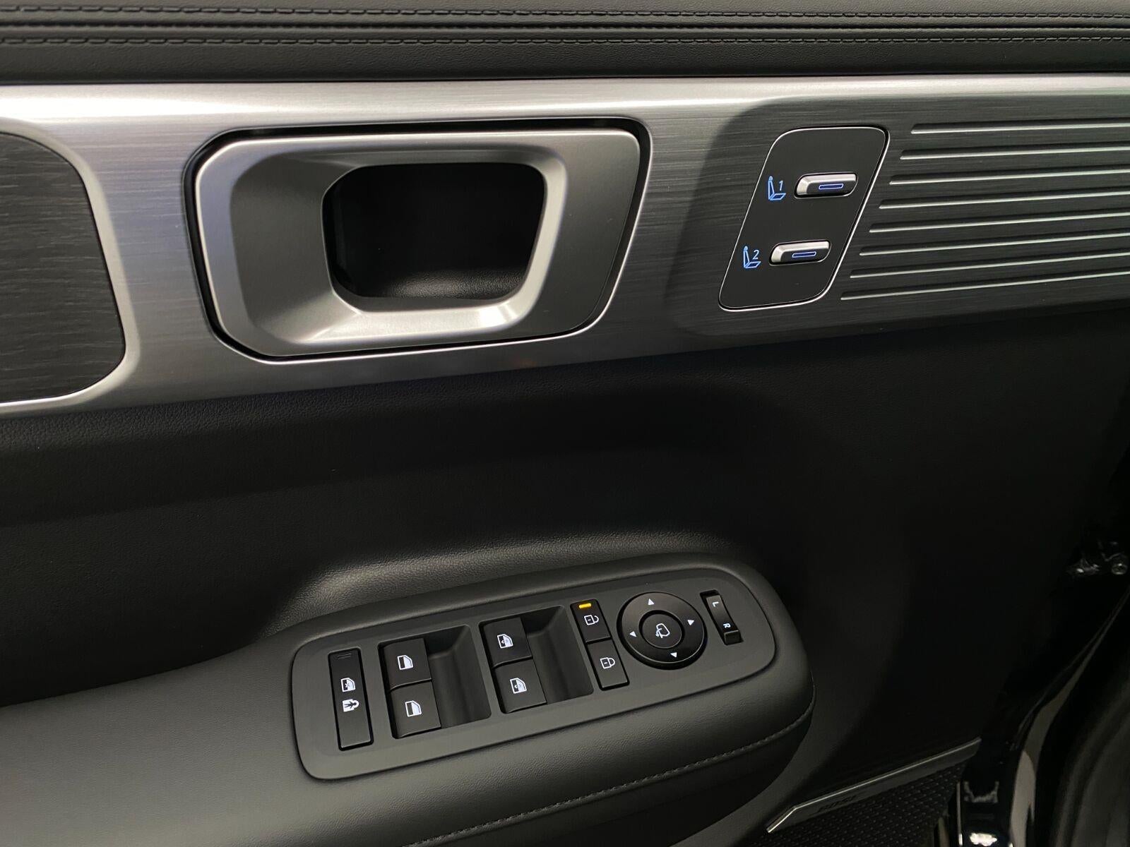 2027 Hyundai SANTA FE HYBRID Limited