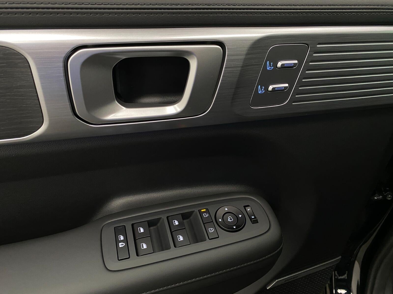 2027 Hyundai SANTA FE HYBRID Limited