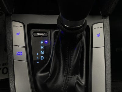 2019 Hyundai ELANTRA Limited Auto