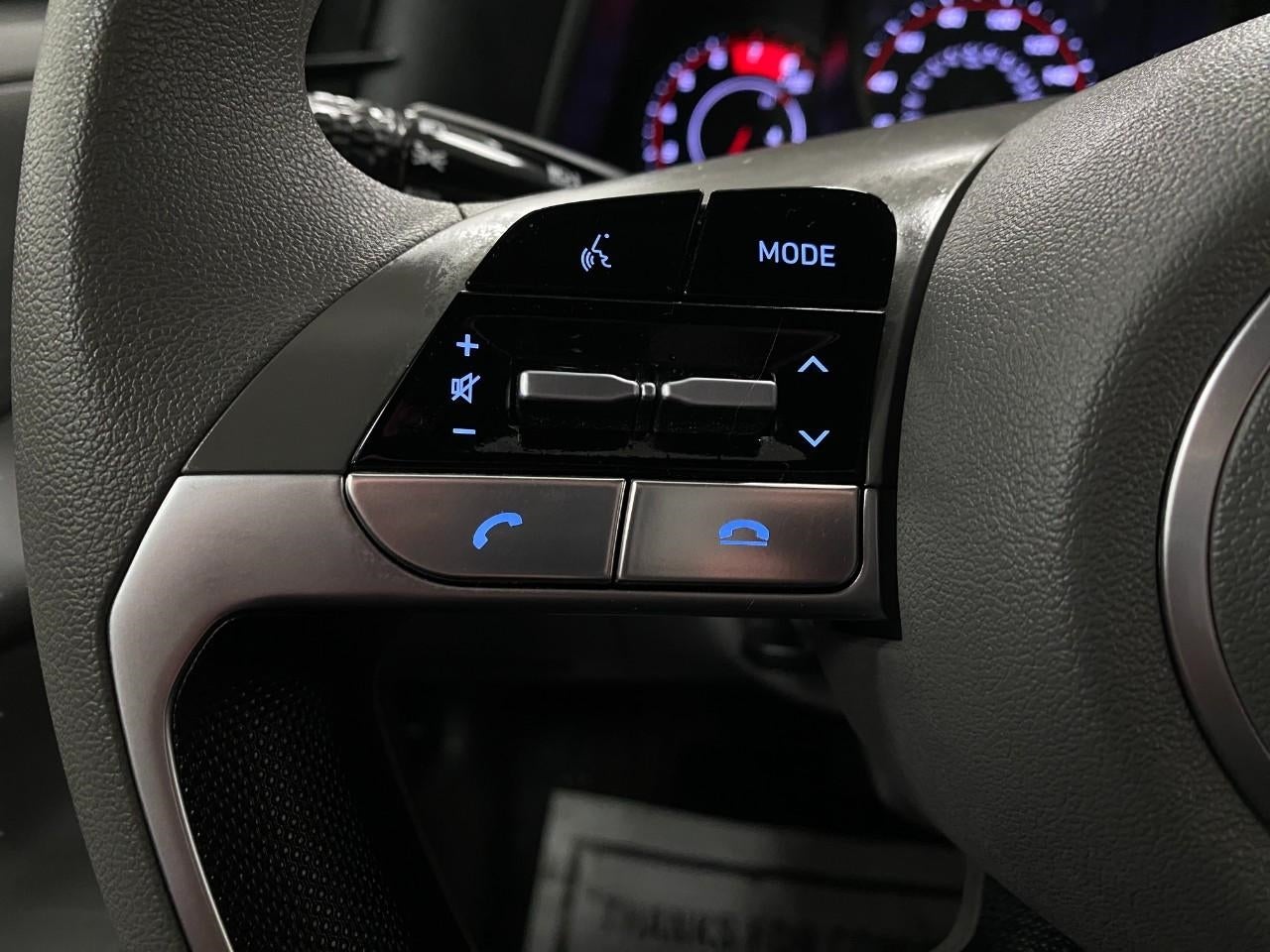 2023 Hyundai ELANTRA SE IVT