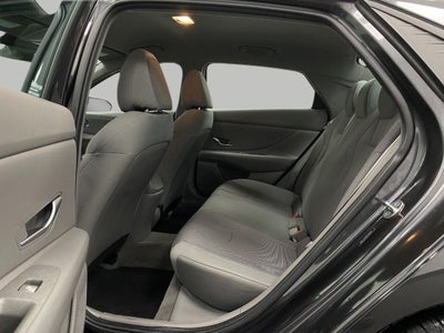 2023 Hyundai ELANTRA SE IVT