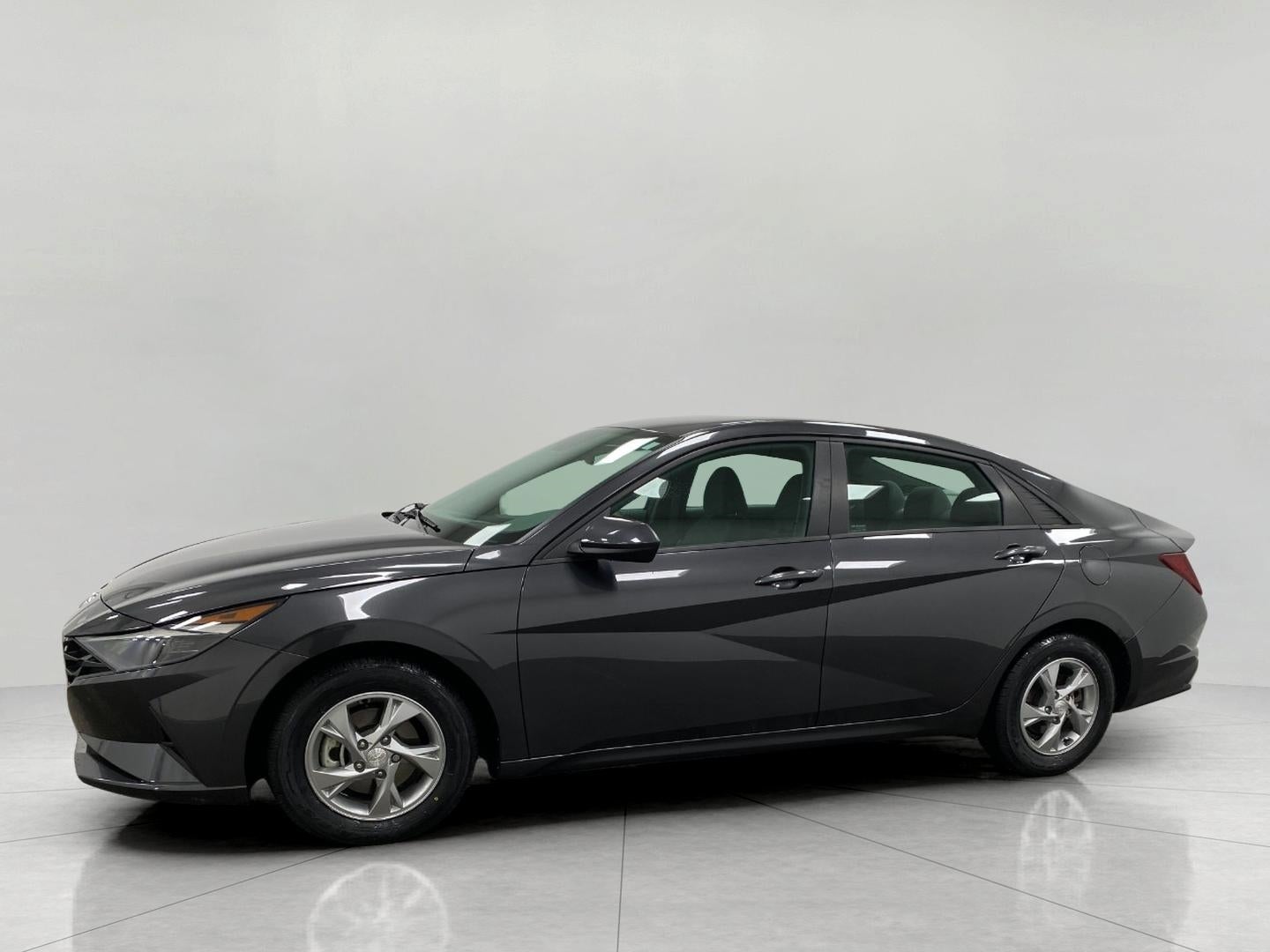 2023 Hyundai ELANTRA SE IVT