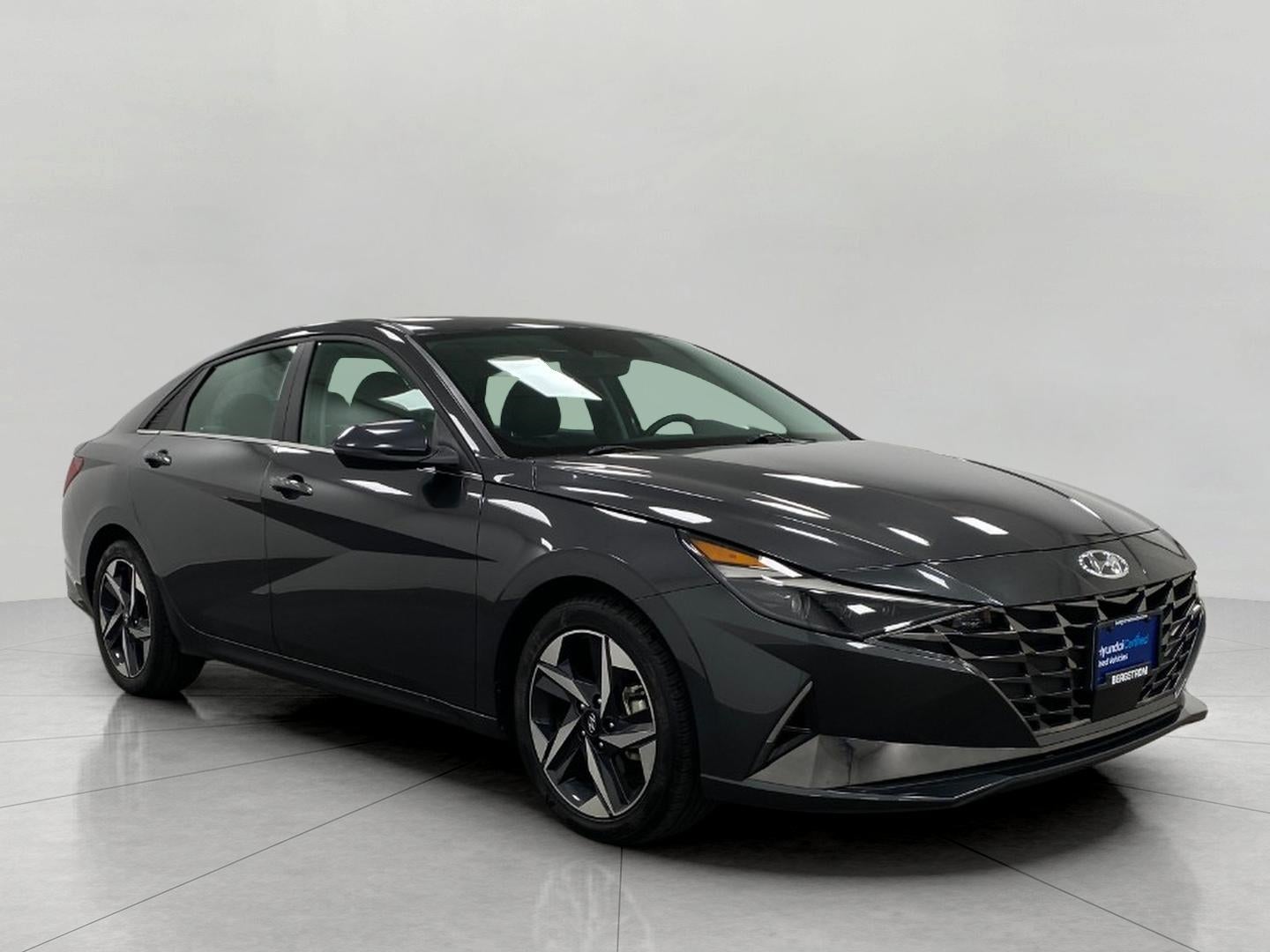2023 Hyundai Elantra 2.0 Limited IVT SULEV's photo