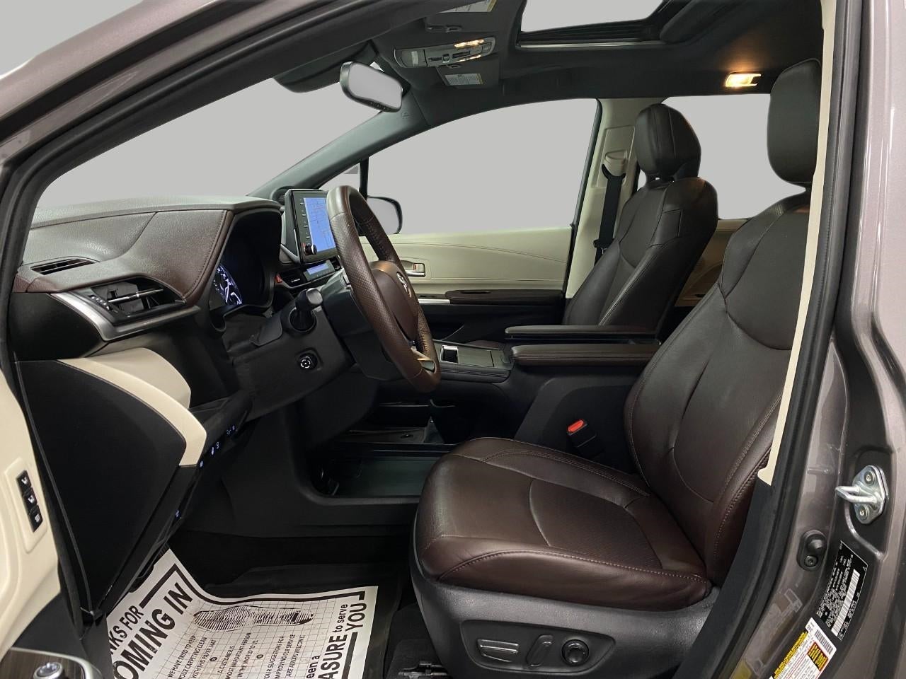 2021 Toyota Sienna Platinum AWD 7-Passenger