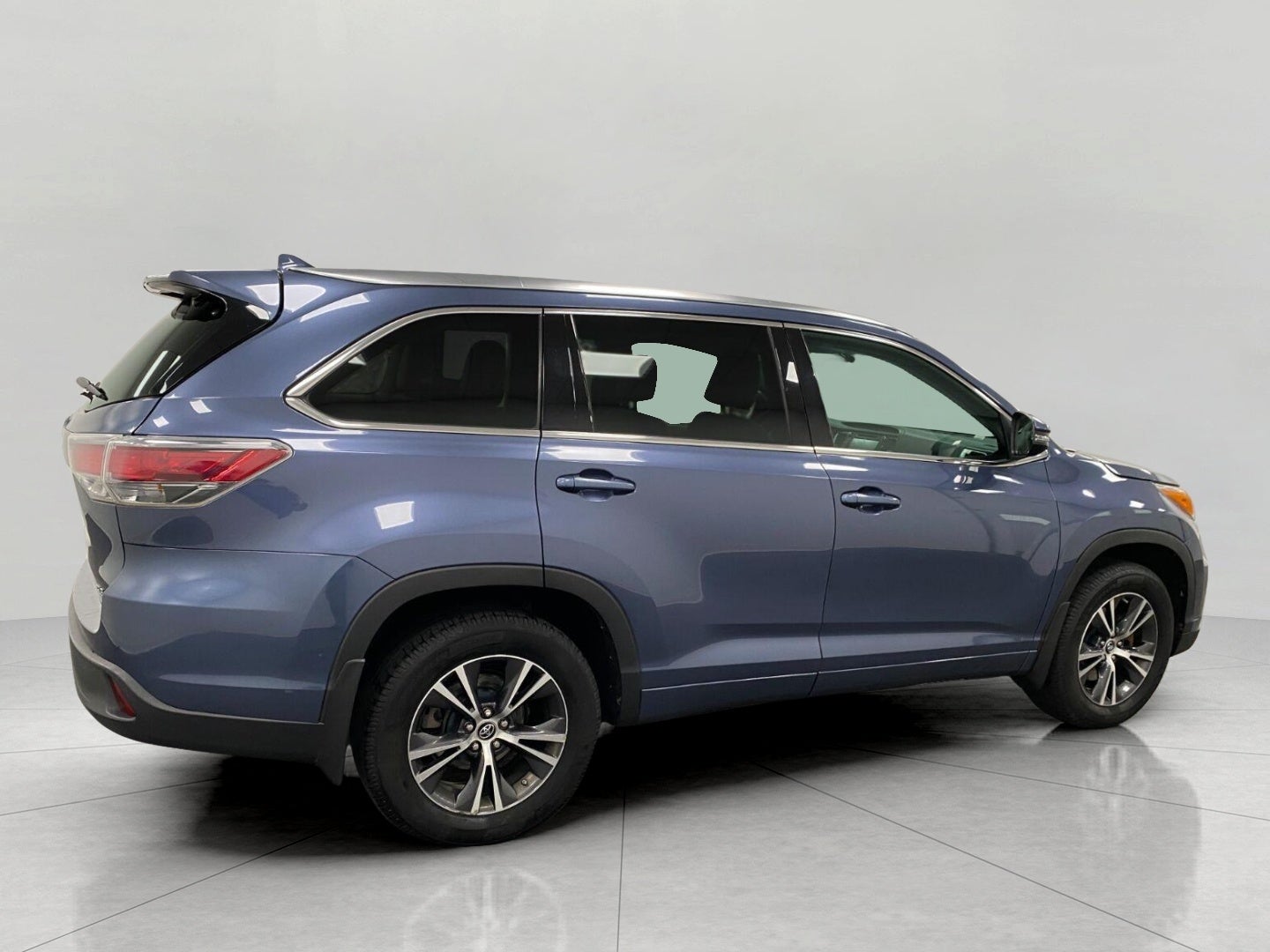 2016 Toyota Highlander AWD 4dr V6 XLE