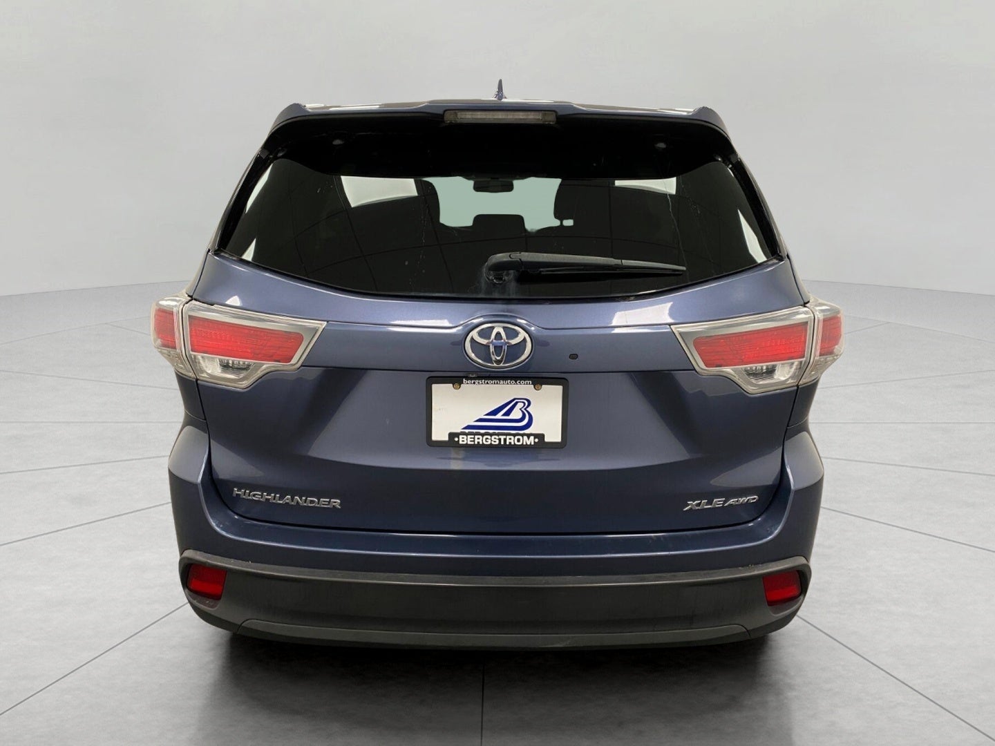 2016 Toyota Highlander AWD 4dr V6 XLE