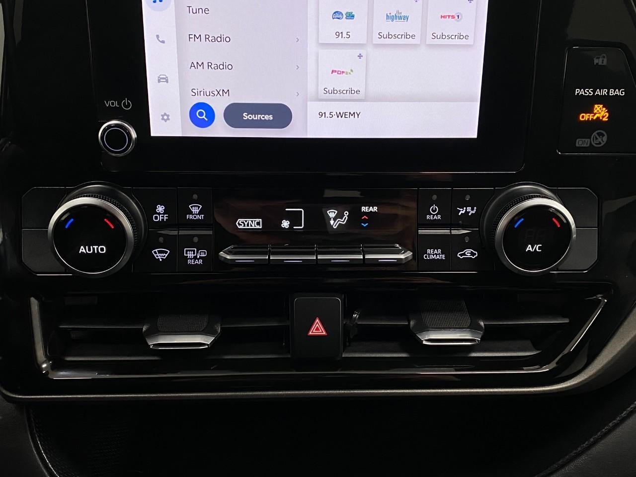 2023 Toyota Highlander L FWD