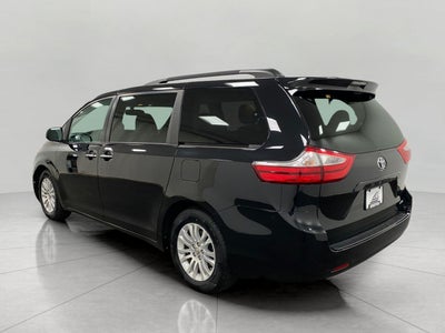 2016 Toyota SIENNA XLE 8-PASSENGER