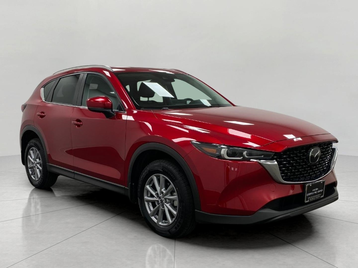 2023 Mazda CX-5 S Preferred package Auto AWD's photo