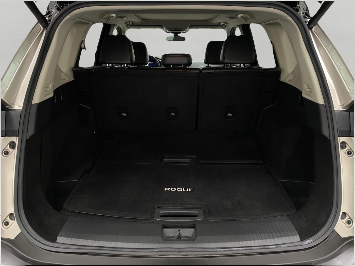 2021 Nissan Rogue AWD Platinum