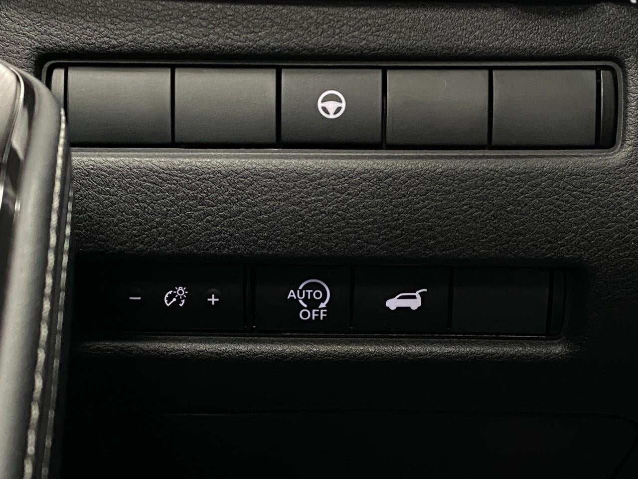 2025 Nissan Rogue AWD Platinum