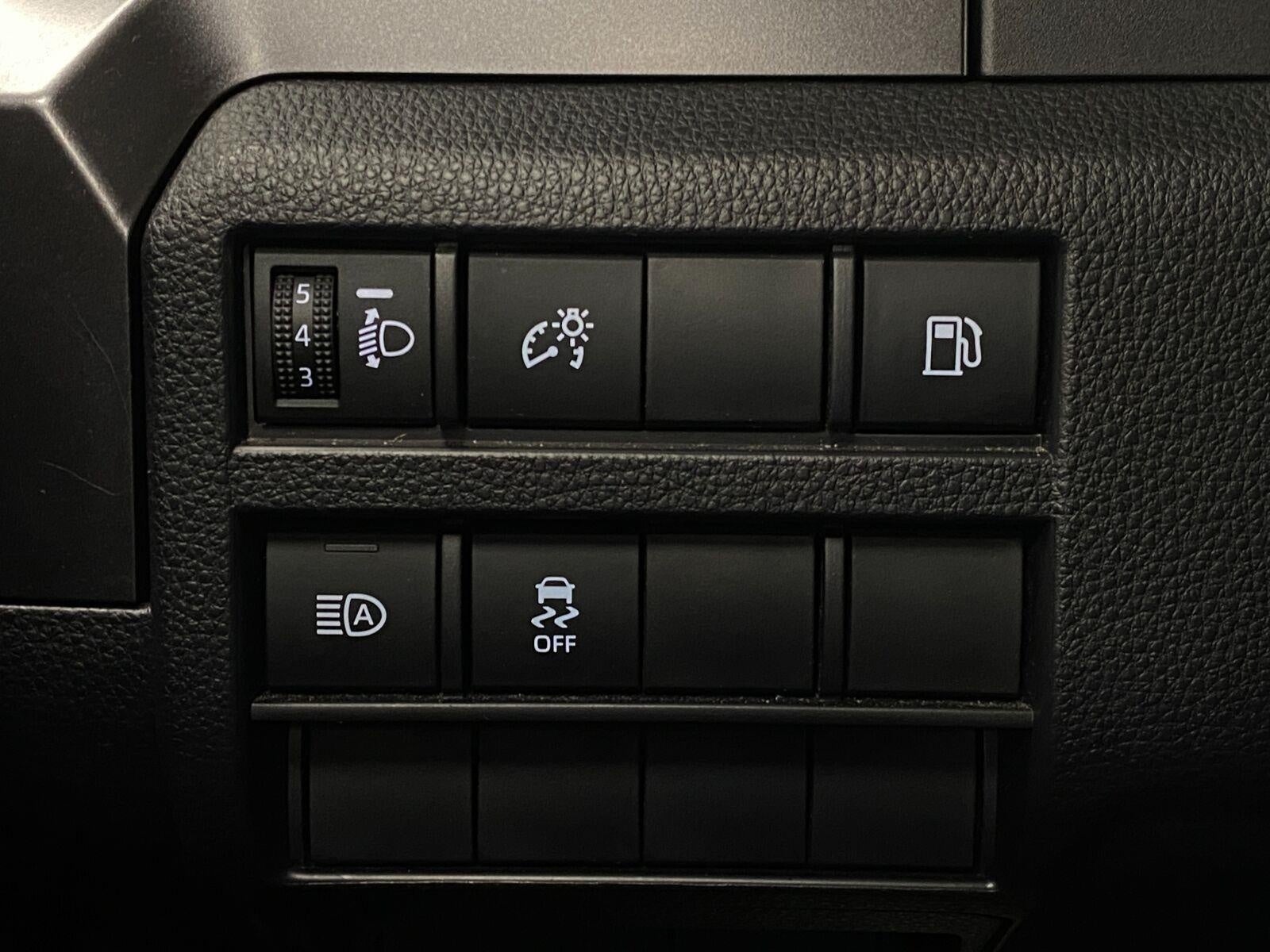 2025 Toyota 4Runner SR5 4WD