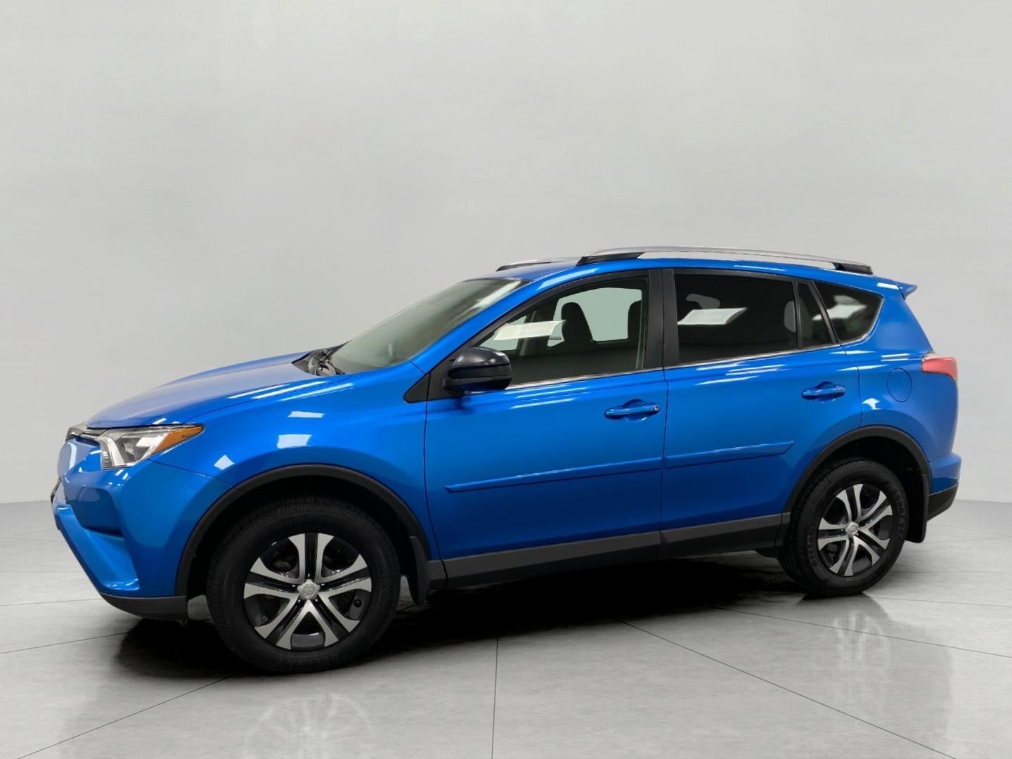 2018 Toyota RAV4 LE AWD