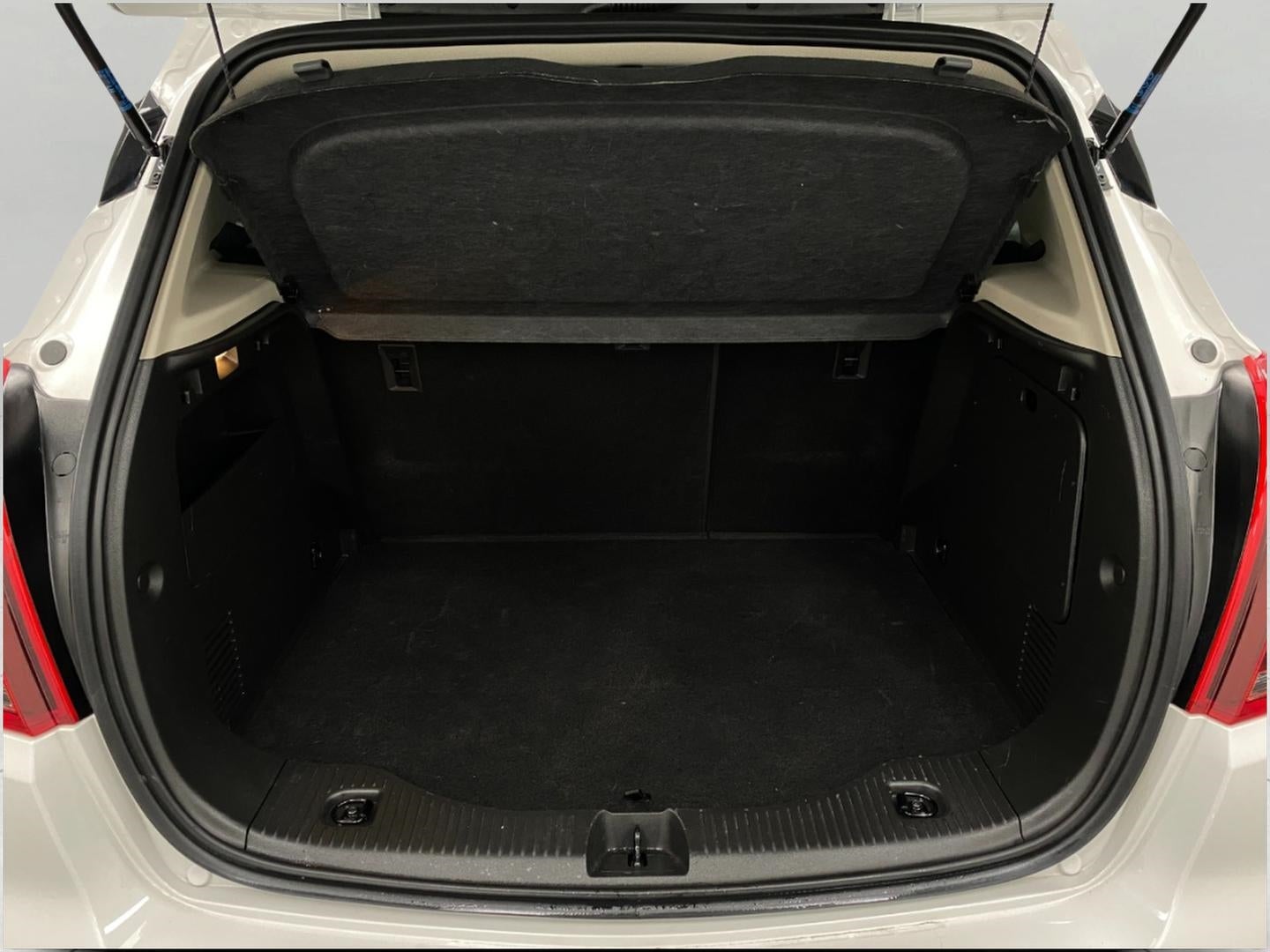 2019 Buick Encore FWD 4dr Essence