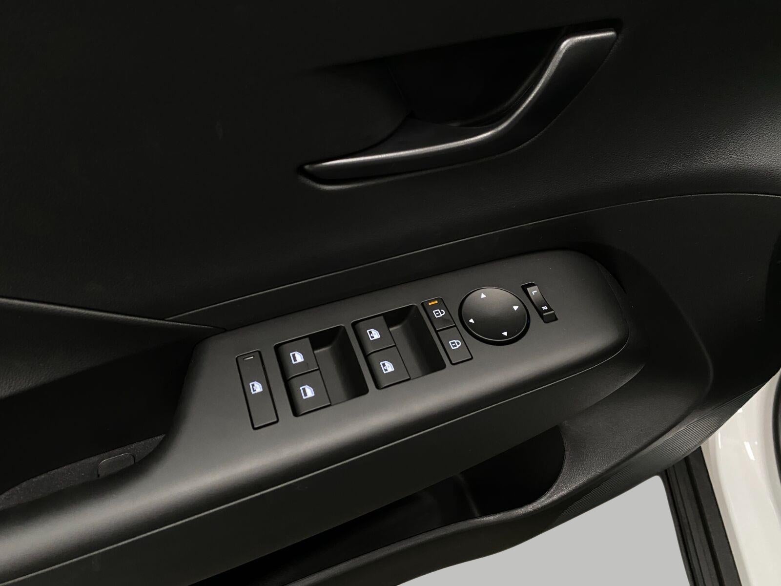 2027 Hyundai KONA SEL Sport AWD