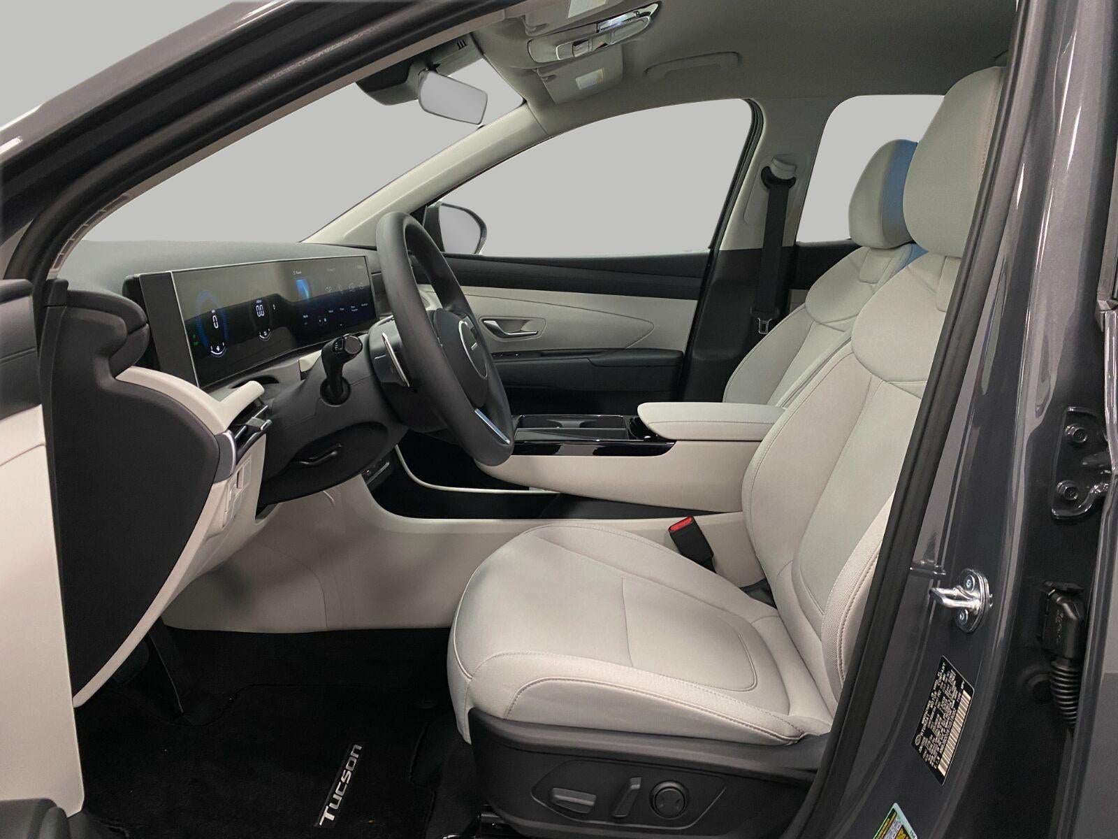 2026 Hyundai TUCSON HYBRID SEL AWD