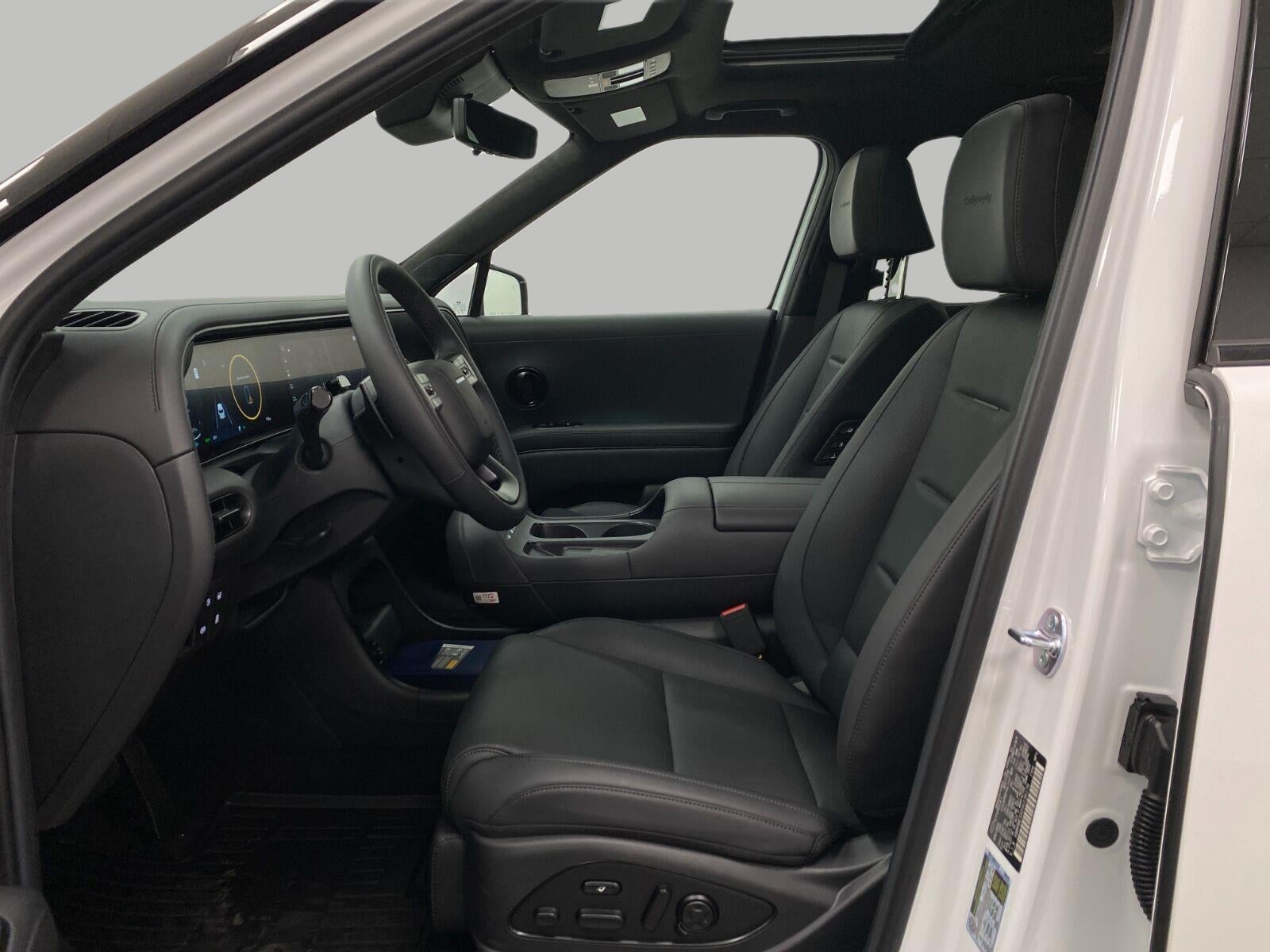 2027 Hyundai PALISADE HYBRID Calligraphy Black Ink