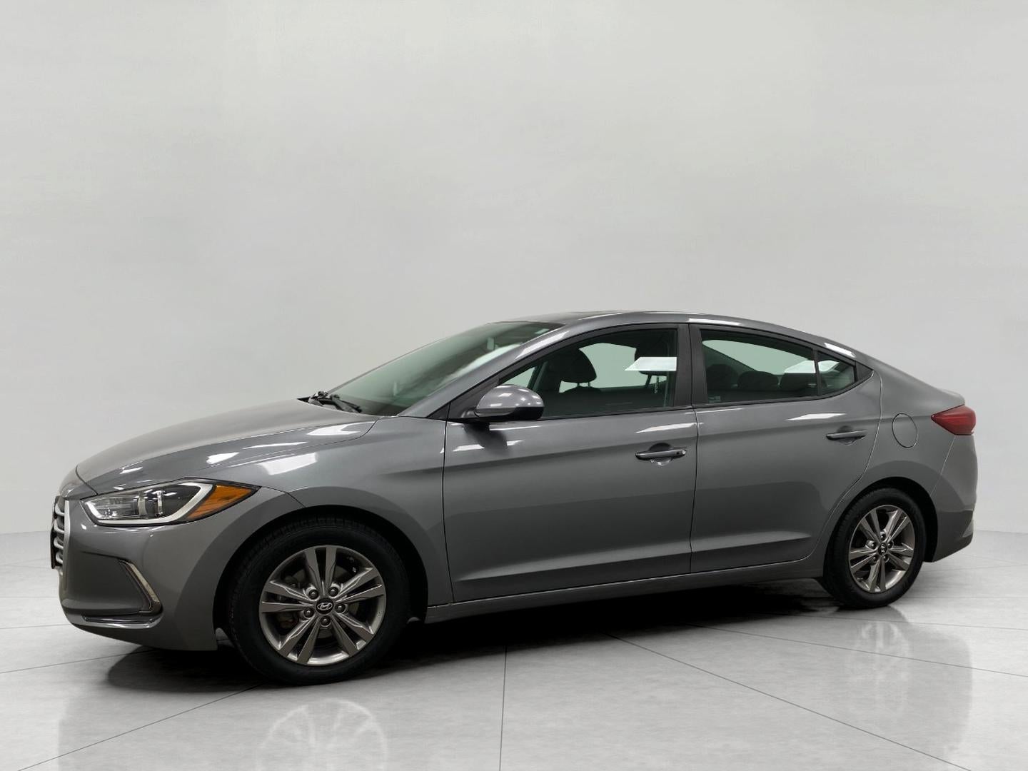 2017 Hyundai ELANTRA Value Edition 2.0L Auto