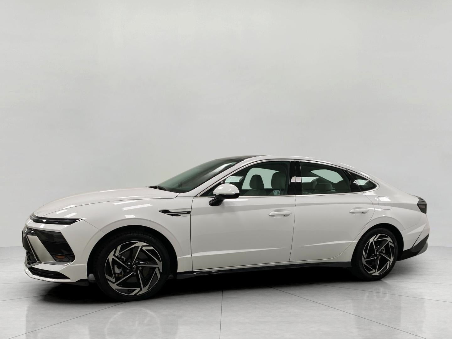 2025 Hyundai SONATA SEL FWD