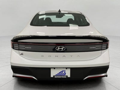 2026 Hyundai SONATA SE