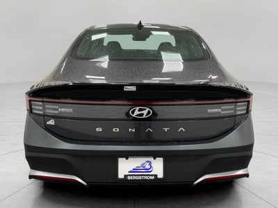 2026 Hyundai SONATA SE