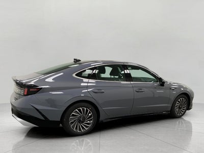 2026 Hyundai SONATA HYBRID SEL