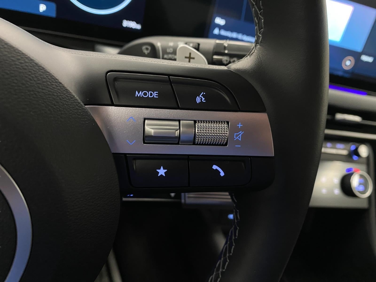 2025 Hyundai SONATA HYBRID Limited FWD
