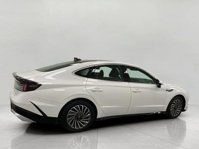 2025 Hyundai SONATA HYBRID Limited FWD