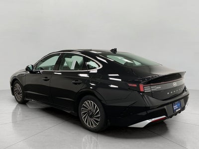 2025 Hyundai SONATA HYBRID Limited FWD