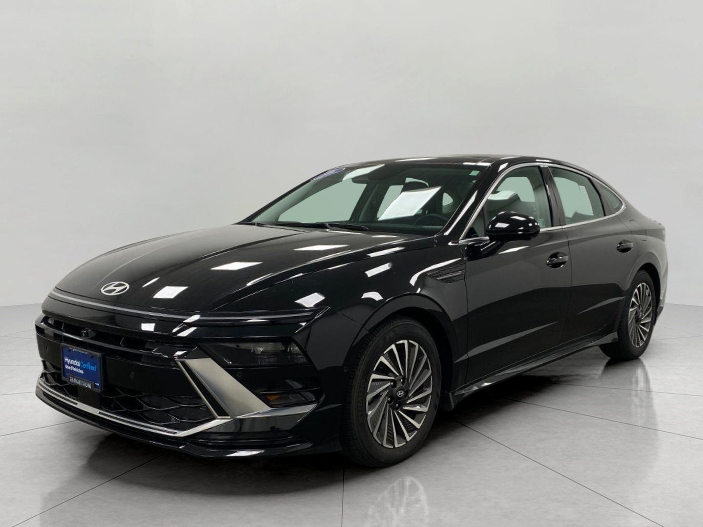 2025 Hyundai SONATA HYBRID Limited FWD