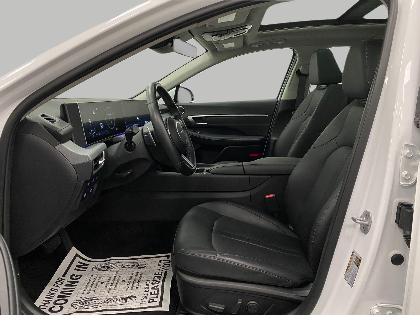 2025 Hyundai SONATA HYBRID Limited FWD