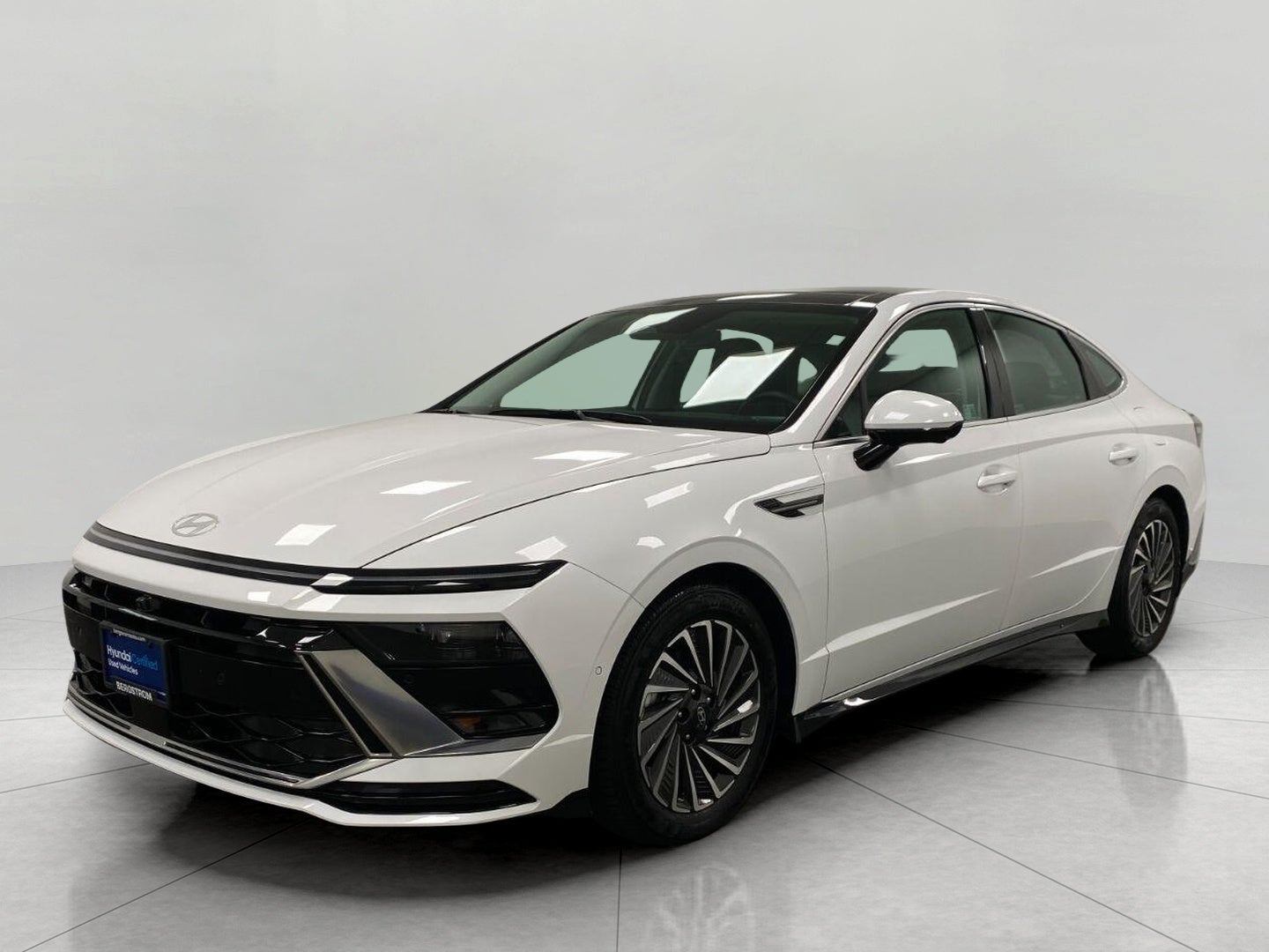 2025 Hyundai SONATA HYBRID Limited FWD