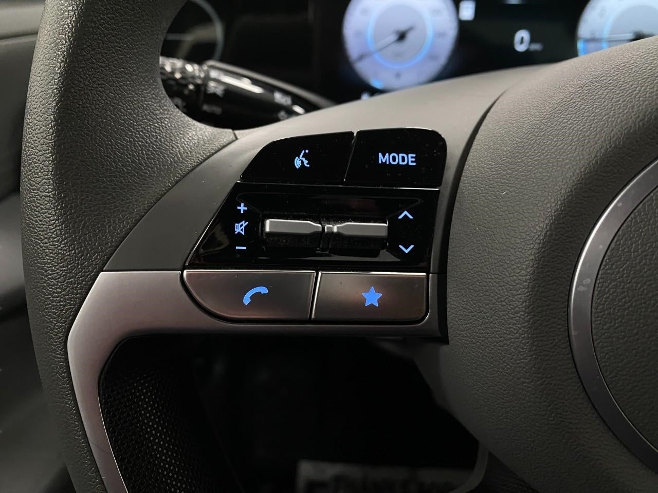 2024 Hyundai ELANTRA SEL IVT