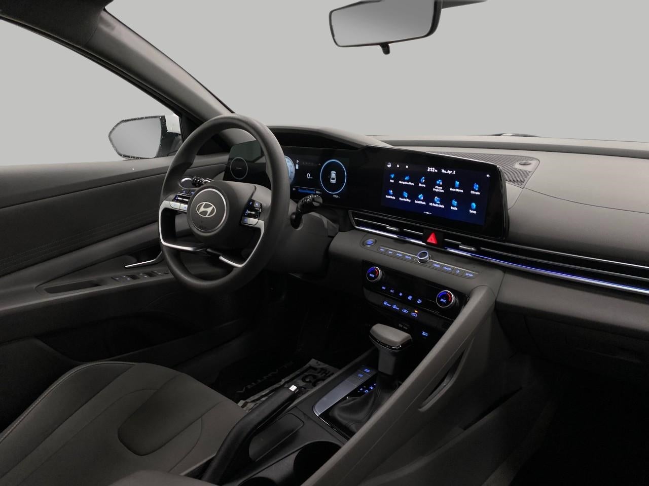 2024 Hyundai ELANTRA SEL IVT