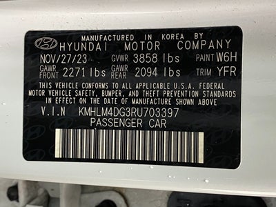 2024 Hyundai ELANTRA SEL IVT