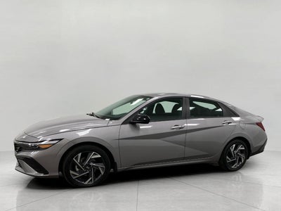 2025 Hyundai ELANTRA SEL Sport IVT