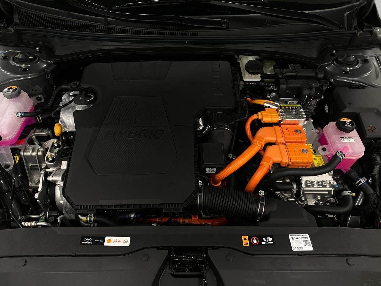 2026 Hyundai ELANTRA HYBRID SEL Sport