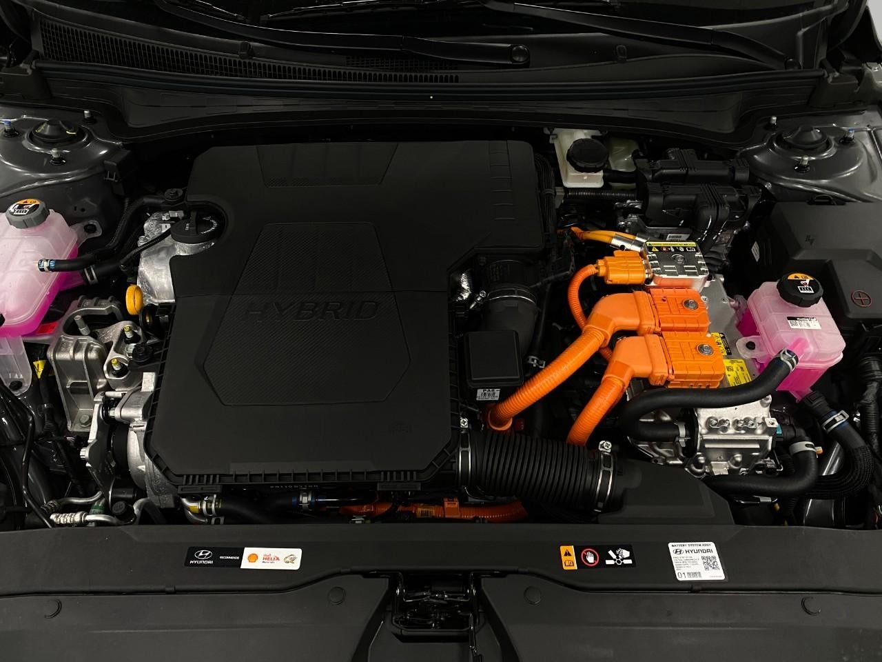 2026 Hyundai ELANTRA HYBRID SEL Sport