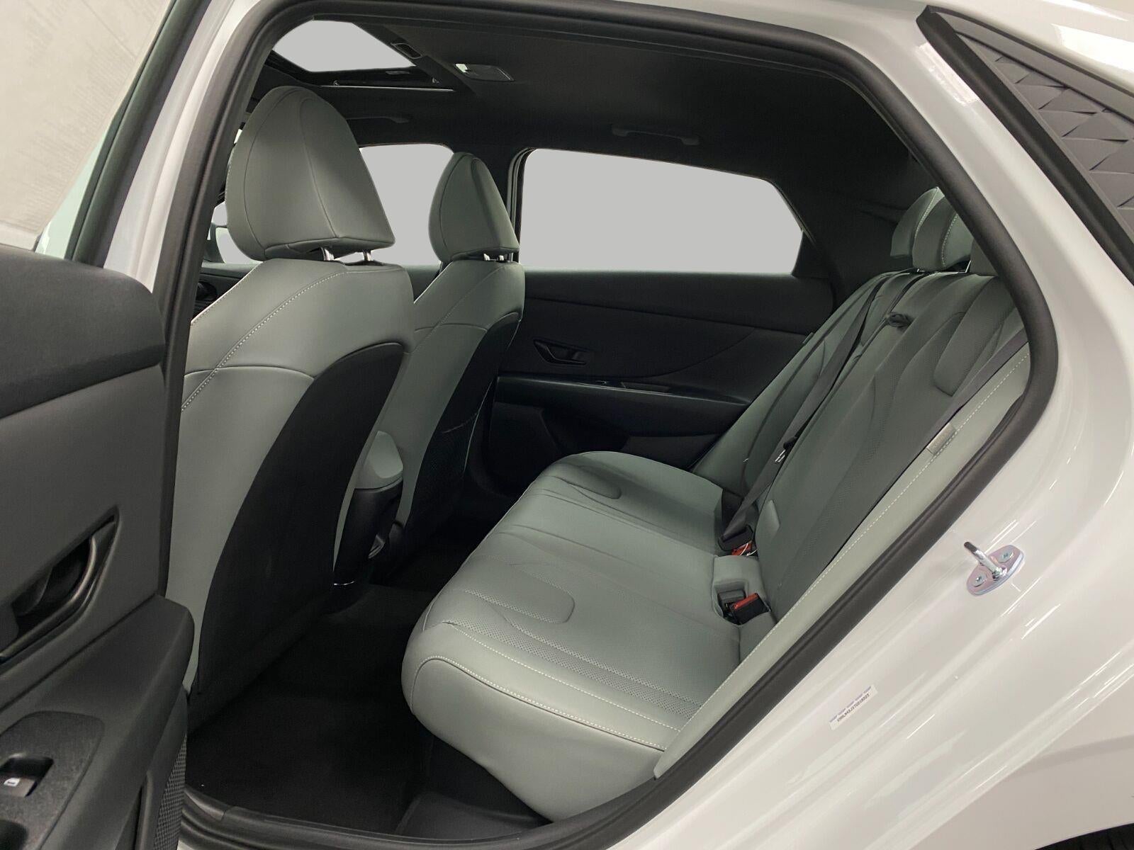 2026 Hyundai ELANTRA HYBRID Limited