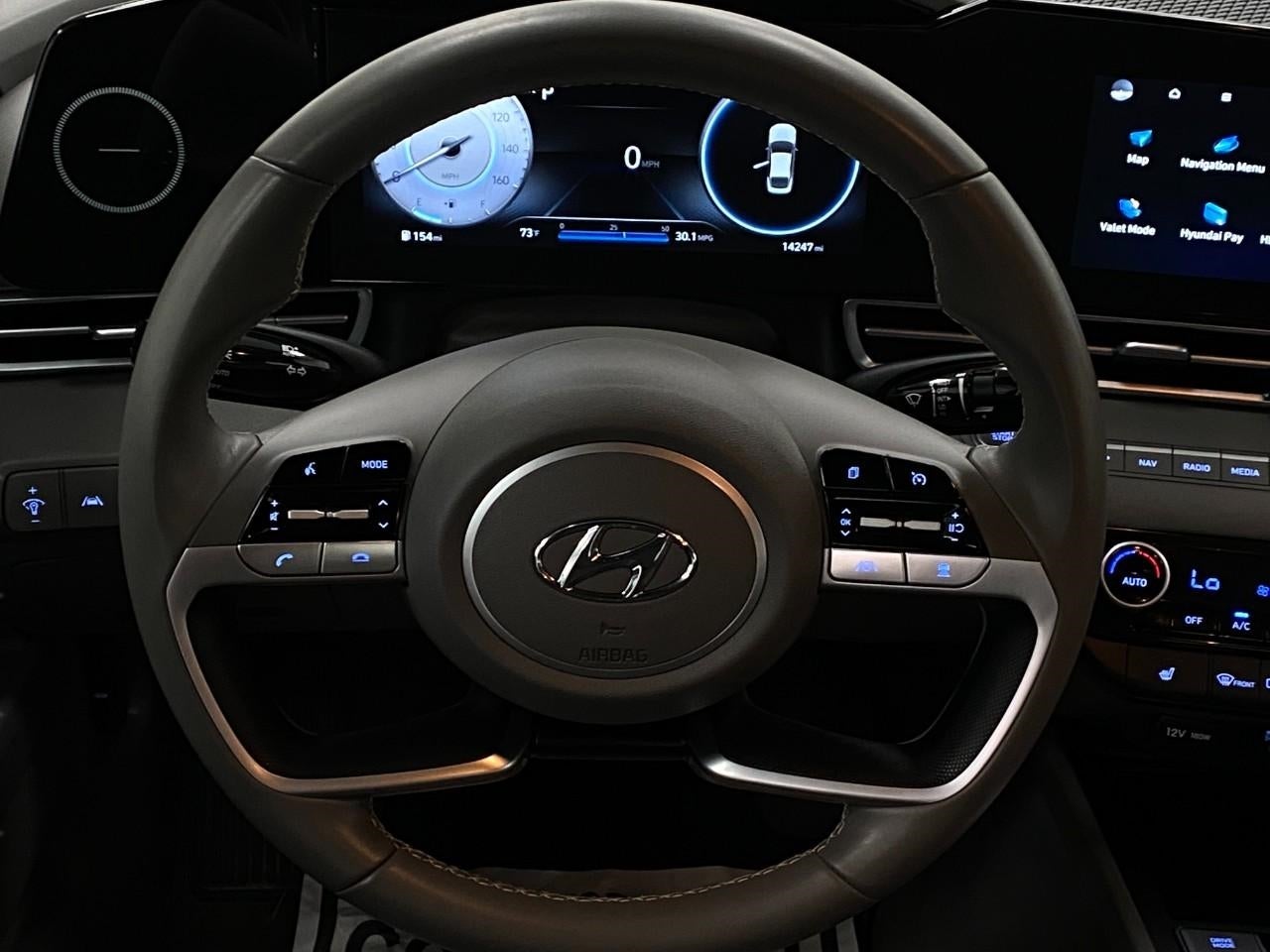 2023 Hyundai ELANTRA SEL IVT